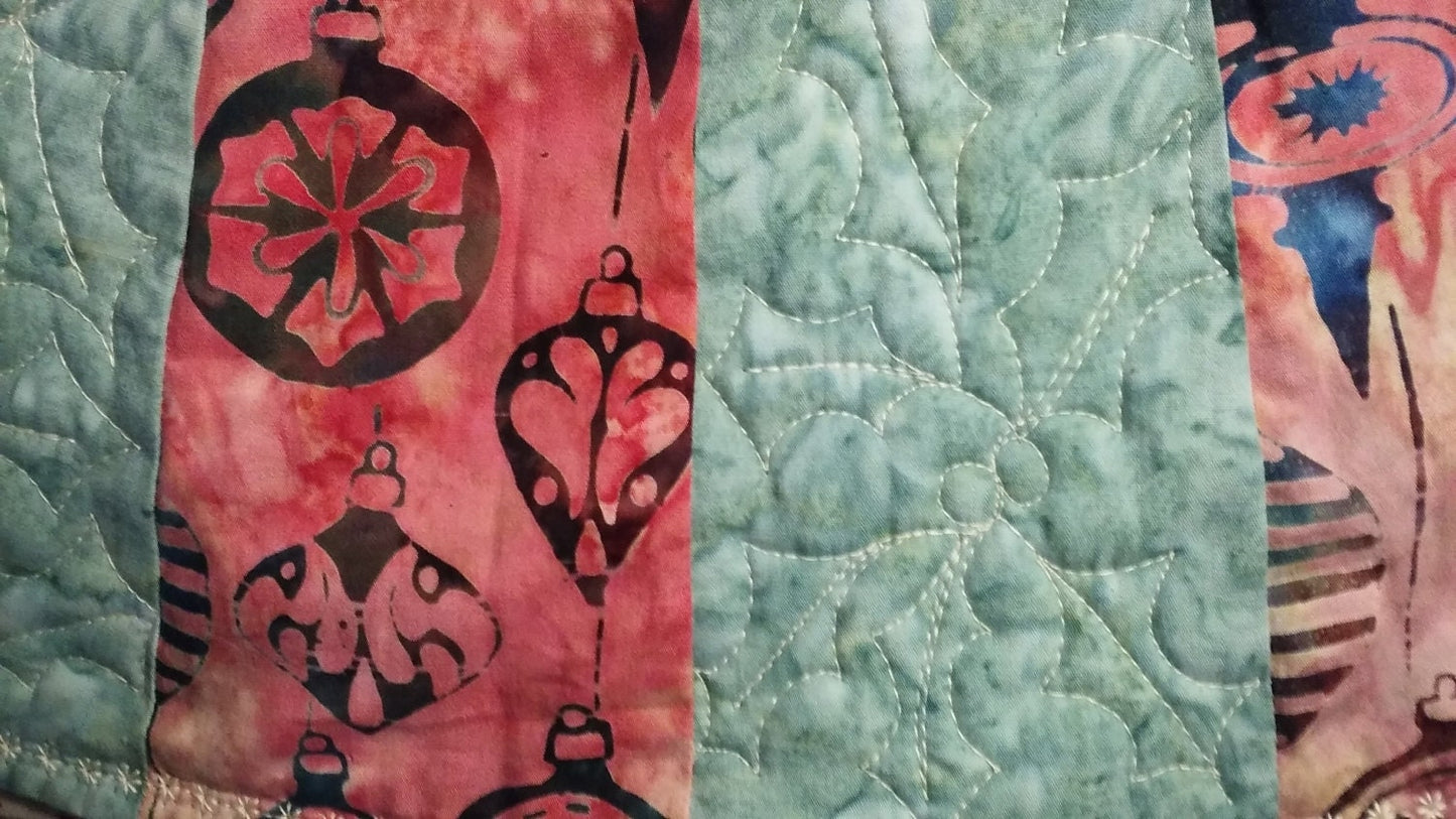 Christmas Tree Skirt Handmade Idaho Green Pink Quilted