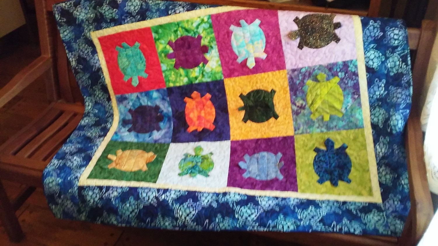 Heirloom Quilt Batik Toddler Baby Bright Turtle Dance 42 x 52