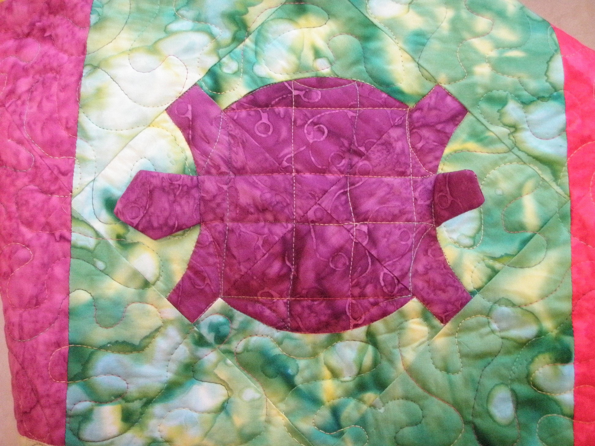 Heirloom Quilt Batik Toddler Baby Bright Turtle Dance 42 x 52